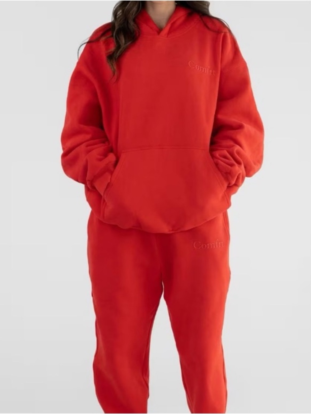 Comfrt Crimson Red Sweatsuit Set Hoodie Sweatpants Size M NWOT TikTok Viral - Picture 2 of 6